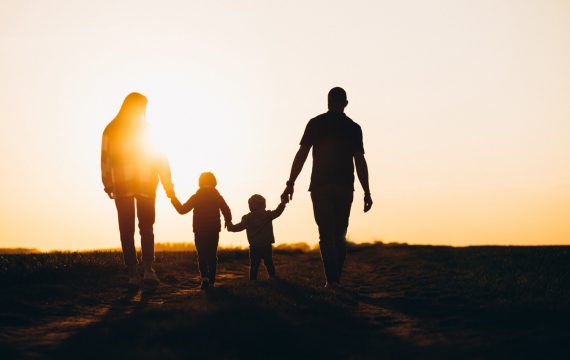 happy-family-silhouette-sunset